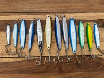 VINTAGE LOT OF 12 IRONS JIGS SPOONS TUNA SALAS SUMO UFO GEMS JERRY LURES