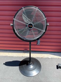 Utilitech 20-in 120 -Volt 3 -Speed High Velocity Indoor/Outdoor Black Pedestal Fan New