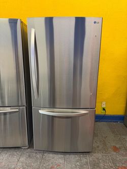 LG refrigerator 33 width