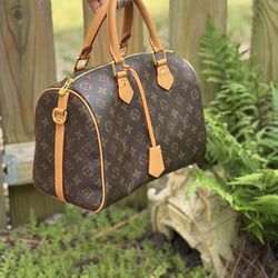 Louis Vuitton Brown Monogram Speedy 25