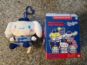 LA Dodgers Hello Kitty And Friends 2026 8/12/2026 Plush Clip