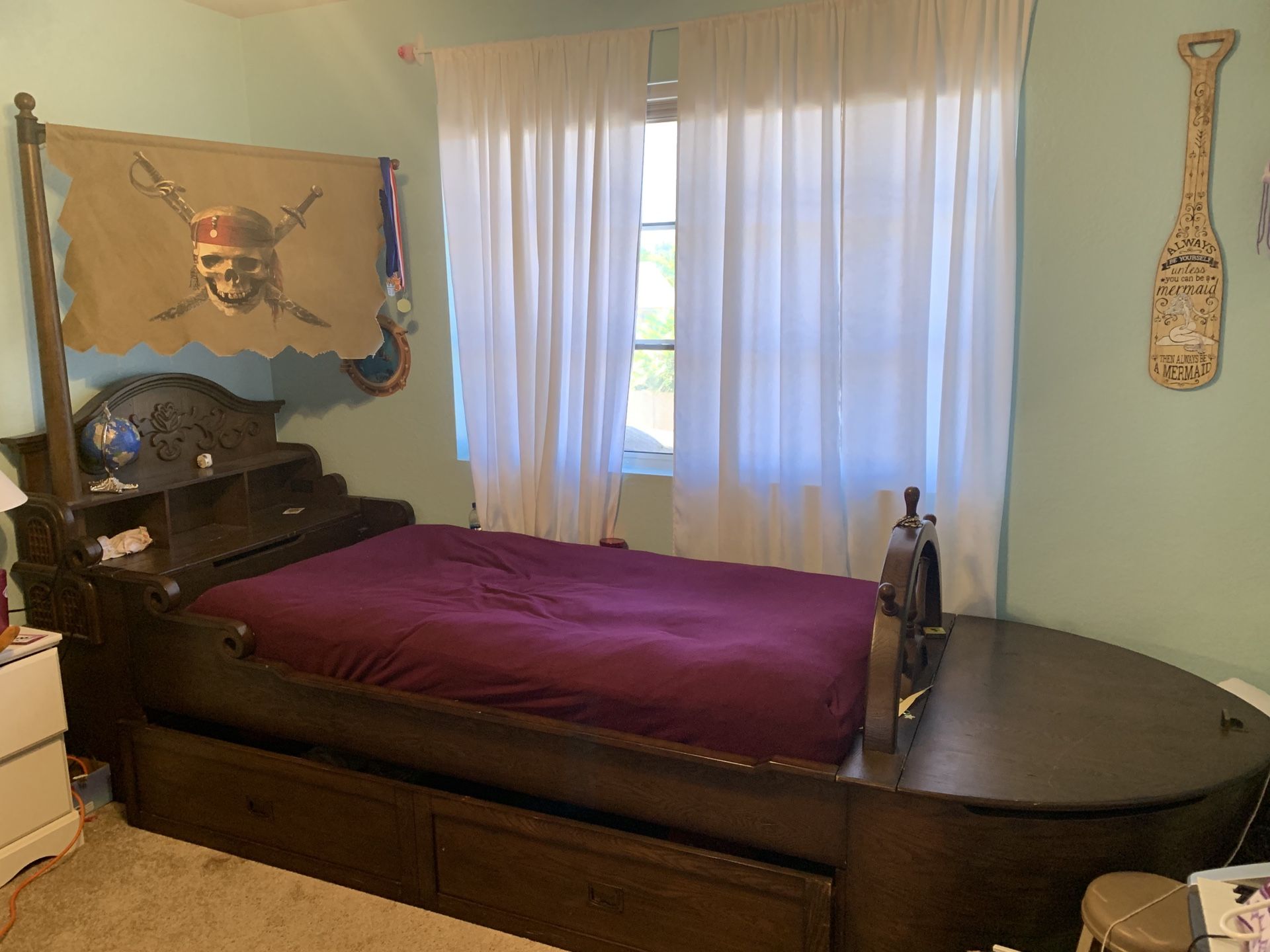 Kids pirate ship twin bed
