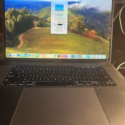 MacBook Pro 2019 16” AMD Radeon 32GB RAM 2TB