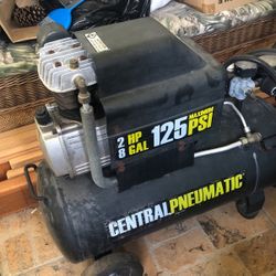Compressor 2 HP 8 Gallon 125 PSI 