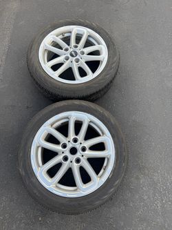 Pair (2) Mini Cooper wheels 205 55 17 Continental Runflat tires