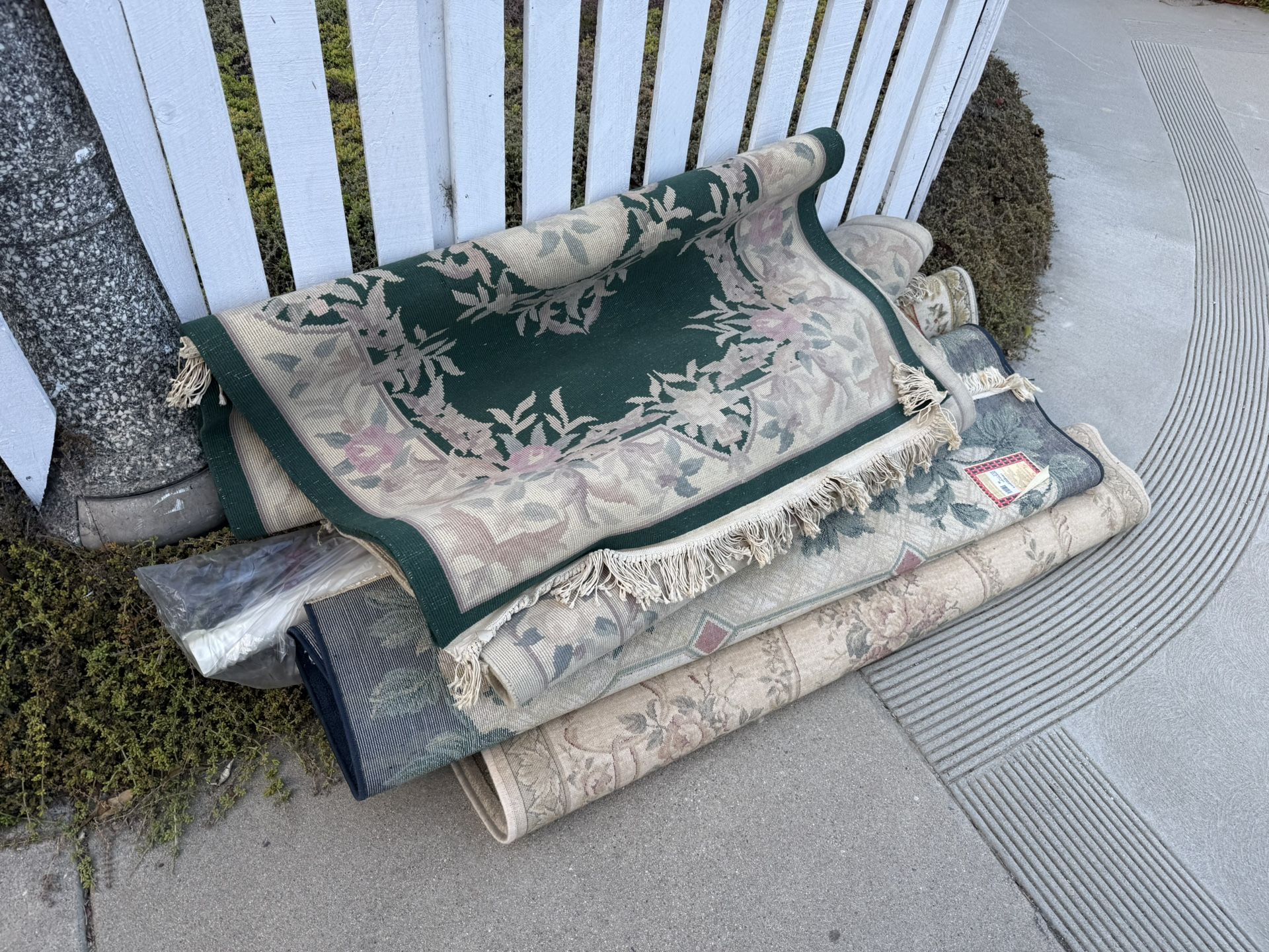 Free Rugs