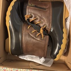 Sperry Saltwater boots