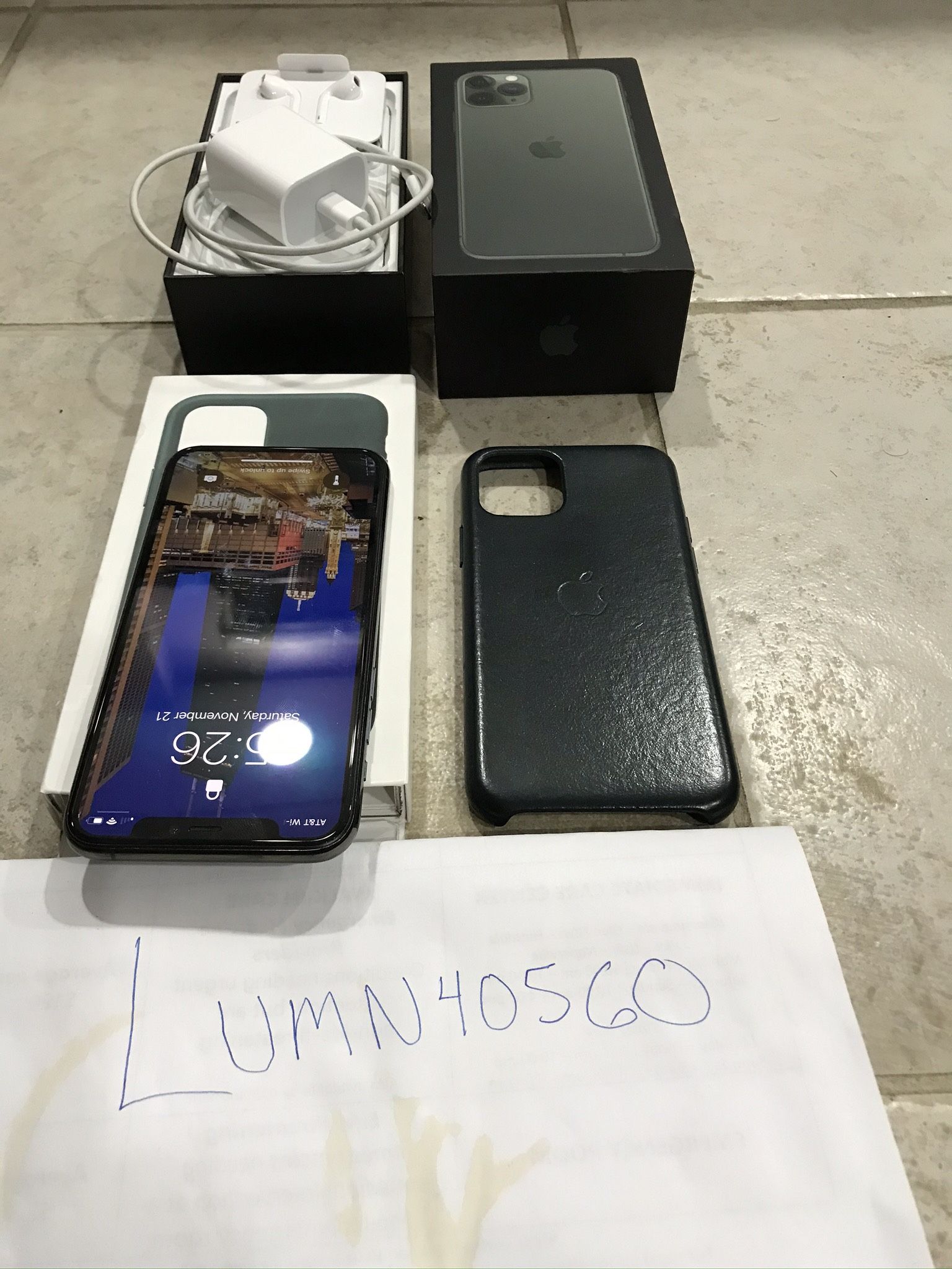 iPhone 11 Pro 256gb ATT Midnight Green