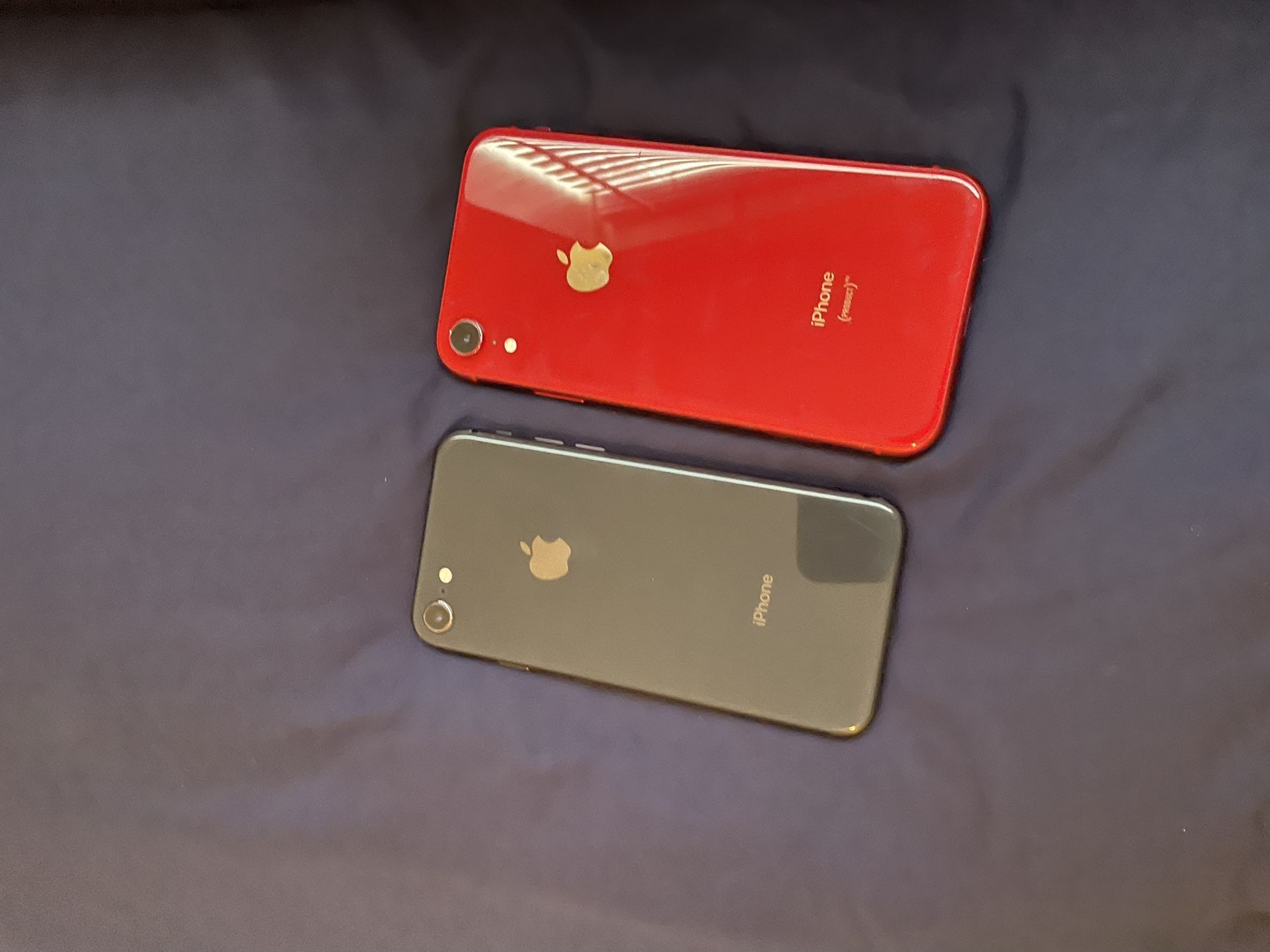 2 iphones