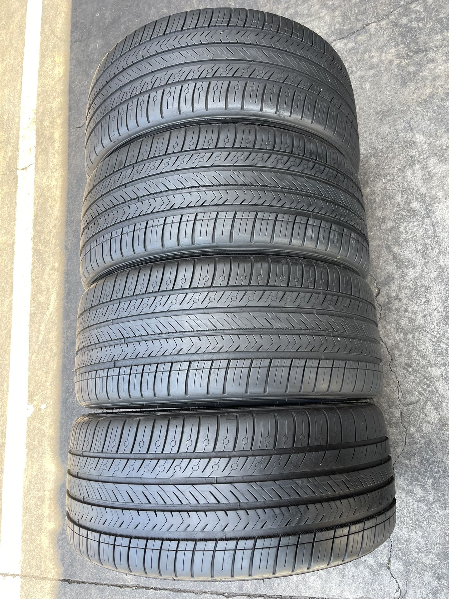 4 PCS MICHELIN PILOT SPORT ALL SEASON4 245/40/19