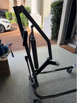 Hoyer lift for disable adults