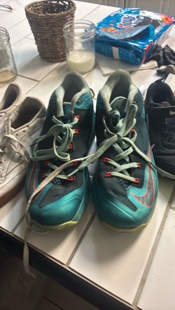 Shoes ask for size and price
