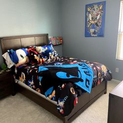 Bed Frame With Mattress 