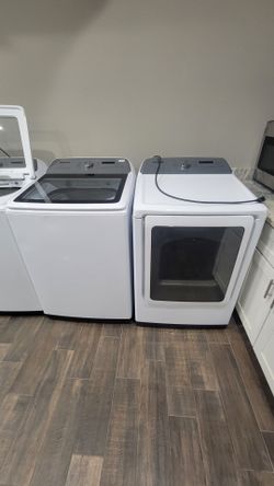 Samsung Washer And Gas Dryer Set (Delivery Available)