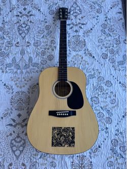 Squier by Fender / SA-100 w/ ernie ball straps