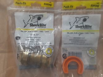 SharkBite - 1" Coupler & Disconnect Clip