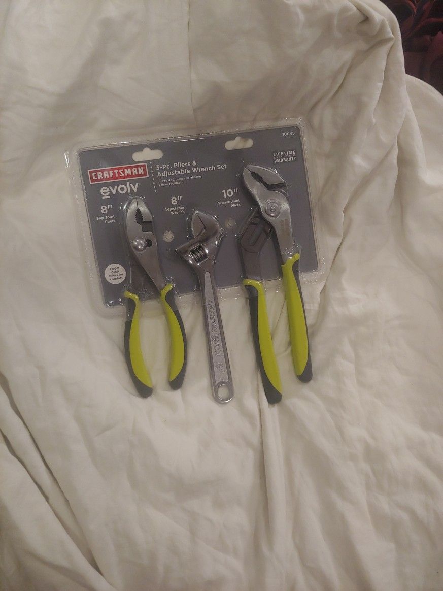 New Sears Craftsman Evolv 3 Piece Pliers And Adjustable Wrench Set