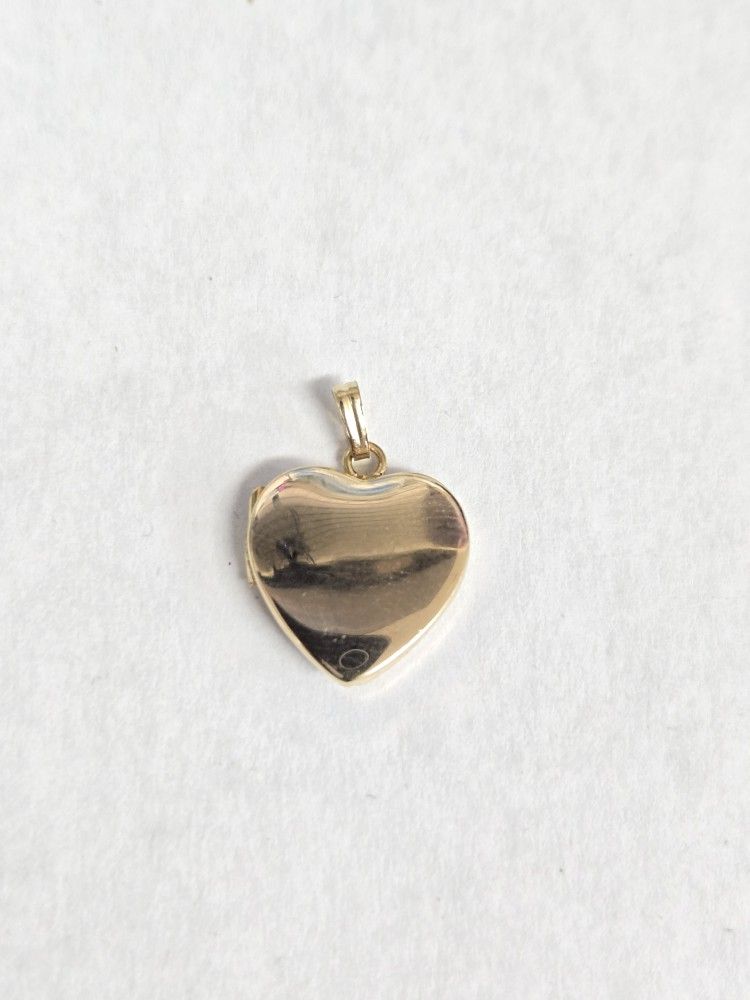 14kt Gold Heart Locket Charm 