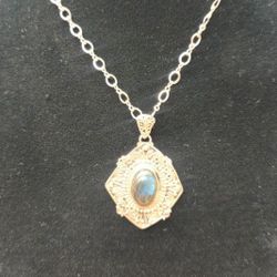 Genuine LABRADORITE OVAL PENDANT 