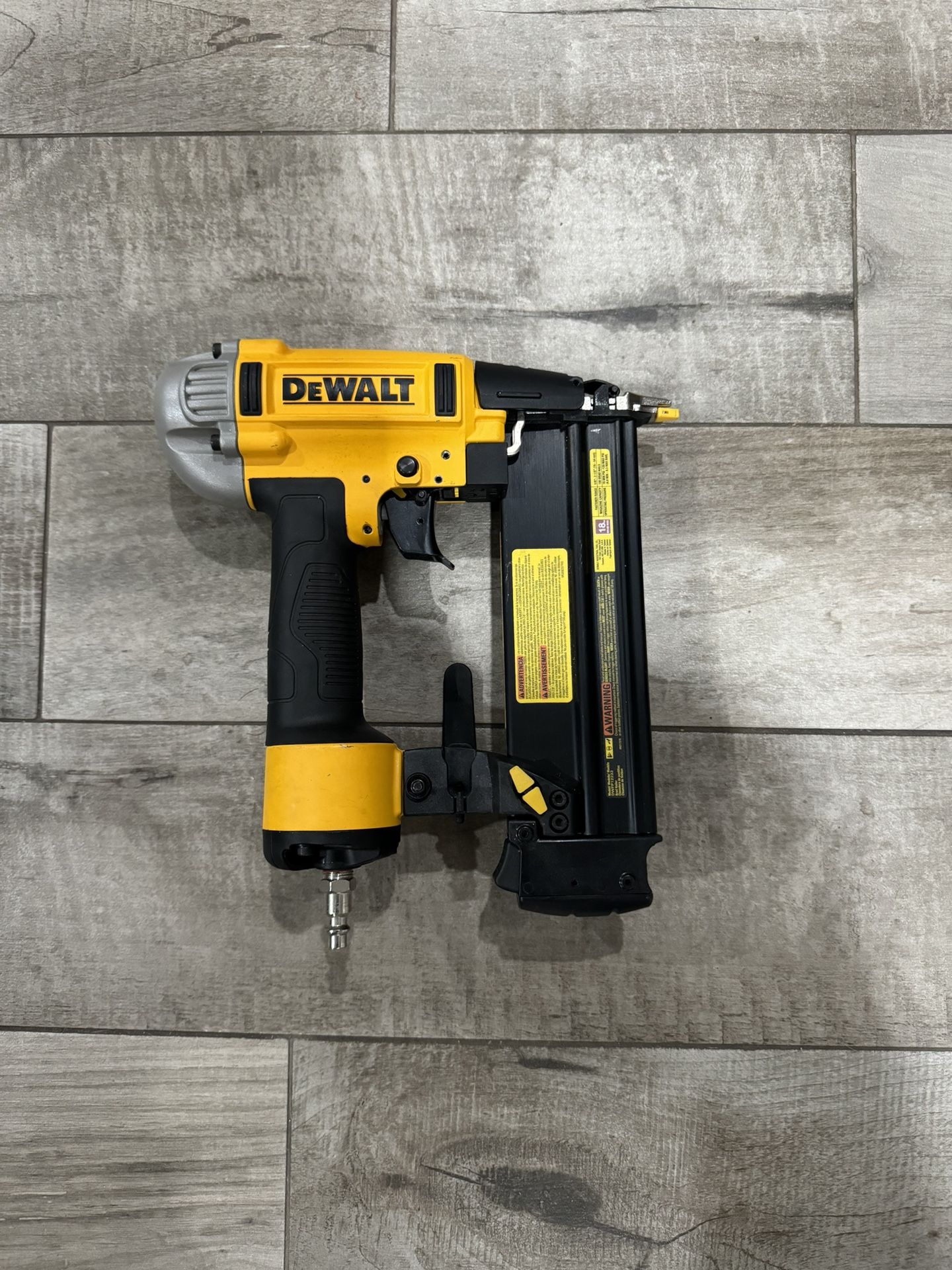 Dewalt Brad Nailer 18g