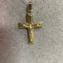 Cross With Jesus Pendant 