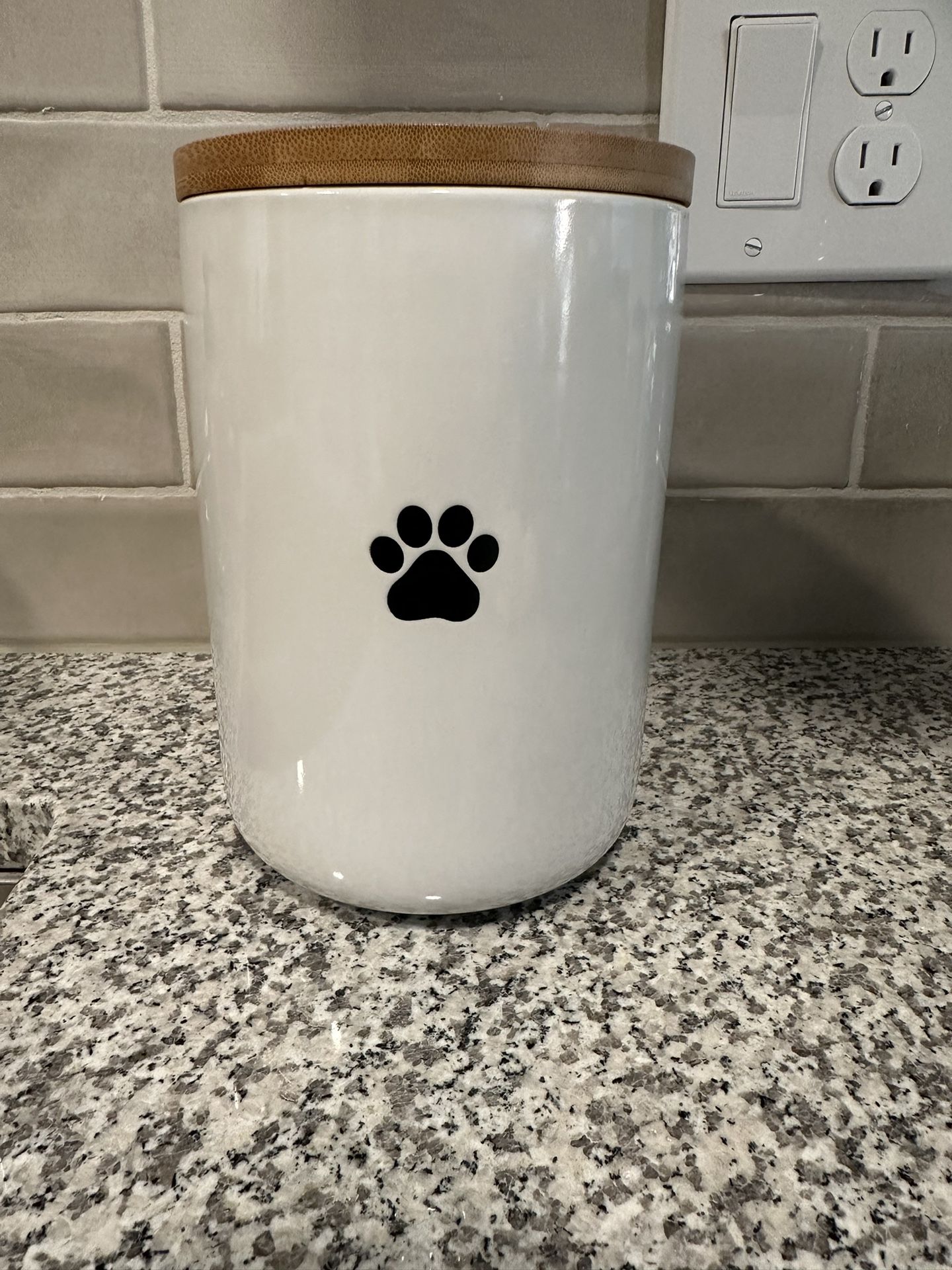 Pet Canister
