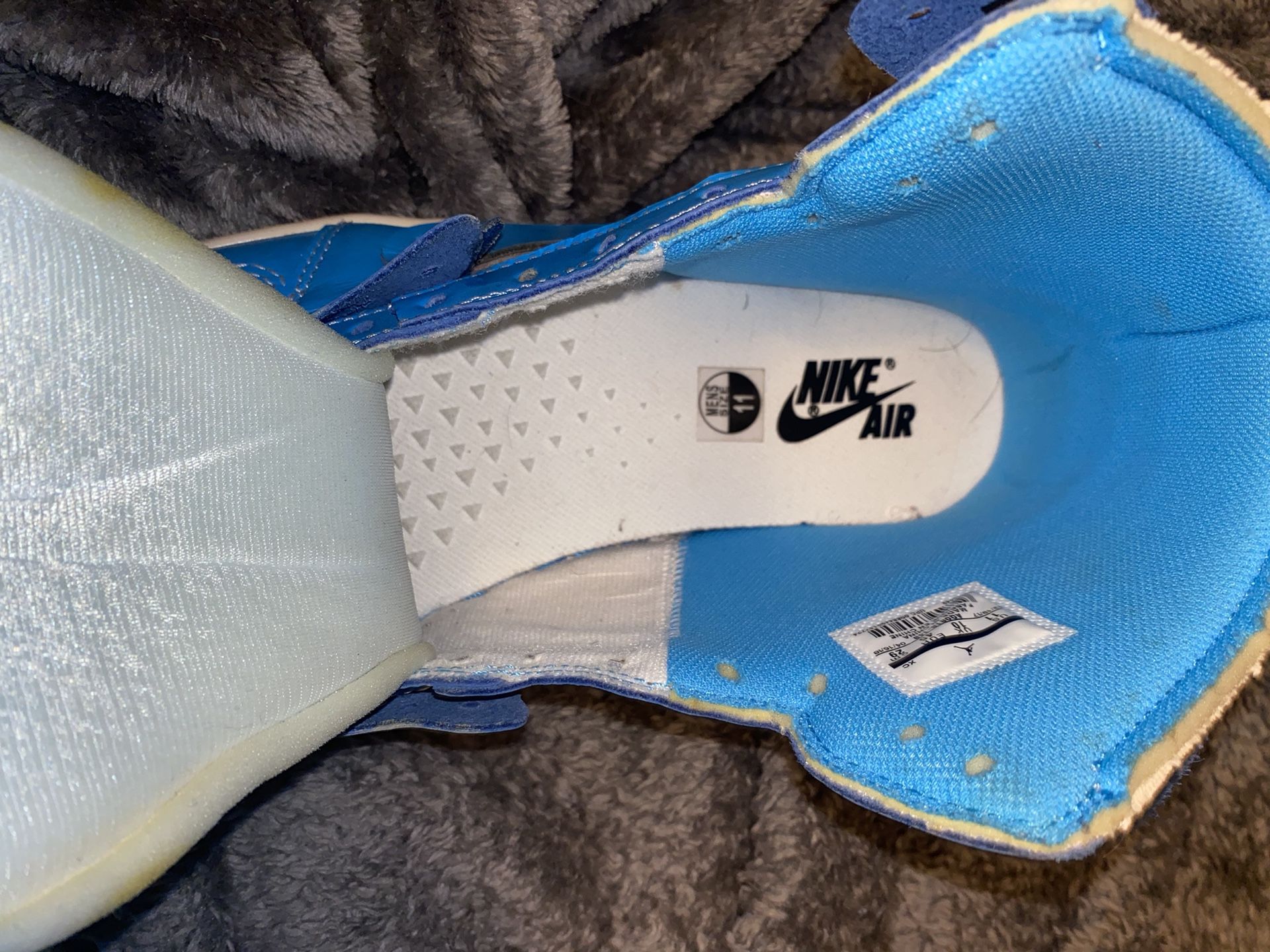 Off white sales unc insole