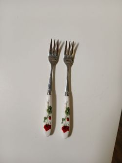 2 Italian rose forks