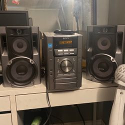 Sony Component System With Speakers