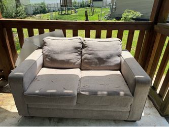 Sofa and loveseat+end/coffee table