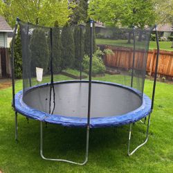 Trampoline 