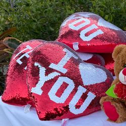 Teddy Bears/Heart Pillows 