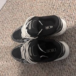 Dior B30 (Black & White)