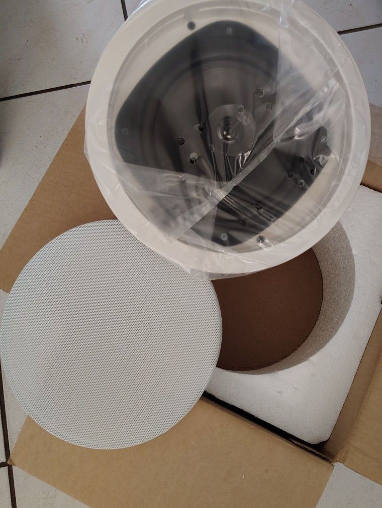 Klipsch  8 Inch Ceiling Speakers ( 2 Sets ) 
