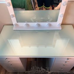 COMPLETE VANITY BY SLAYSTATION/Luxury Glass