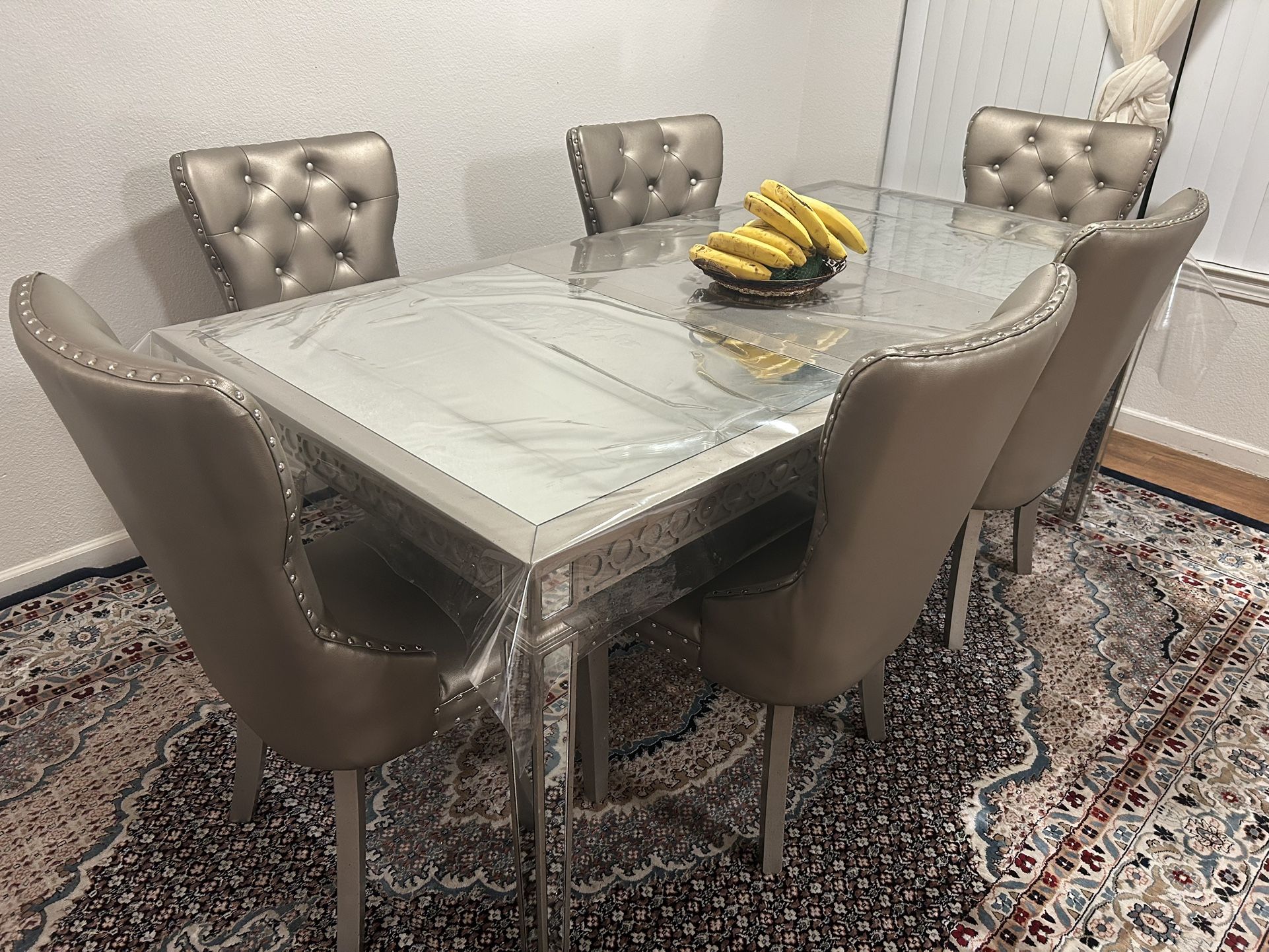 Beautiful Modern Dinner Table