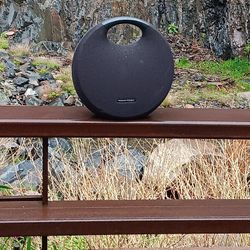 Harmon Speaker 