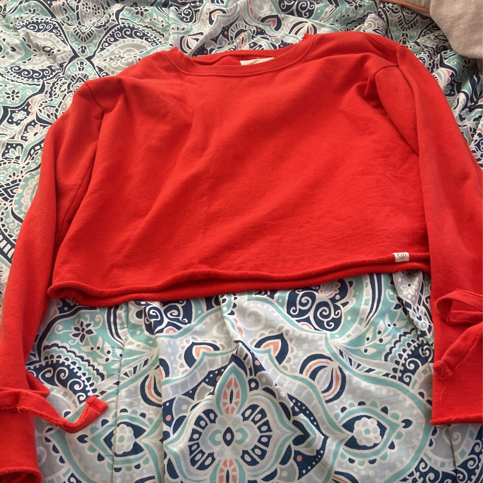 Red Crop -fleece Sweater