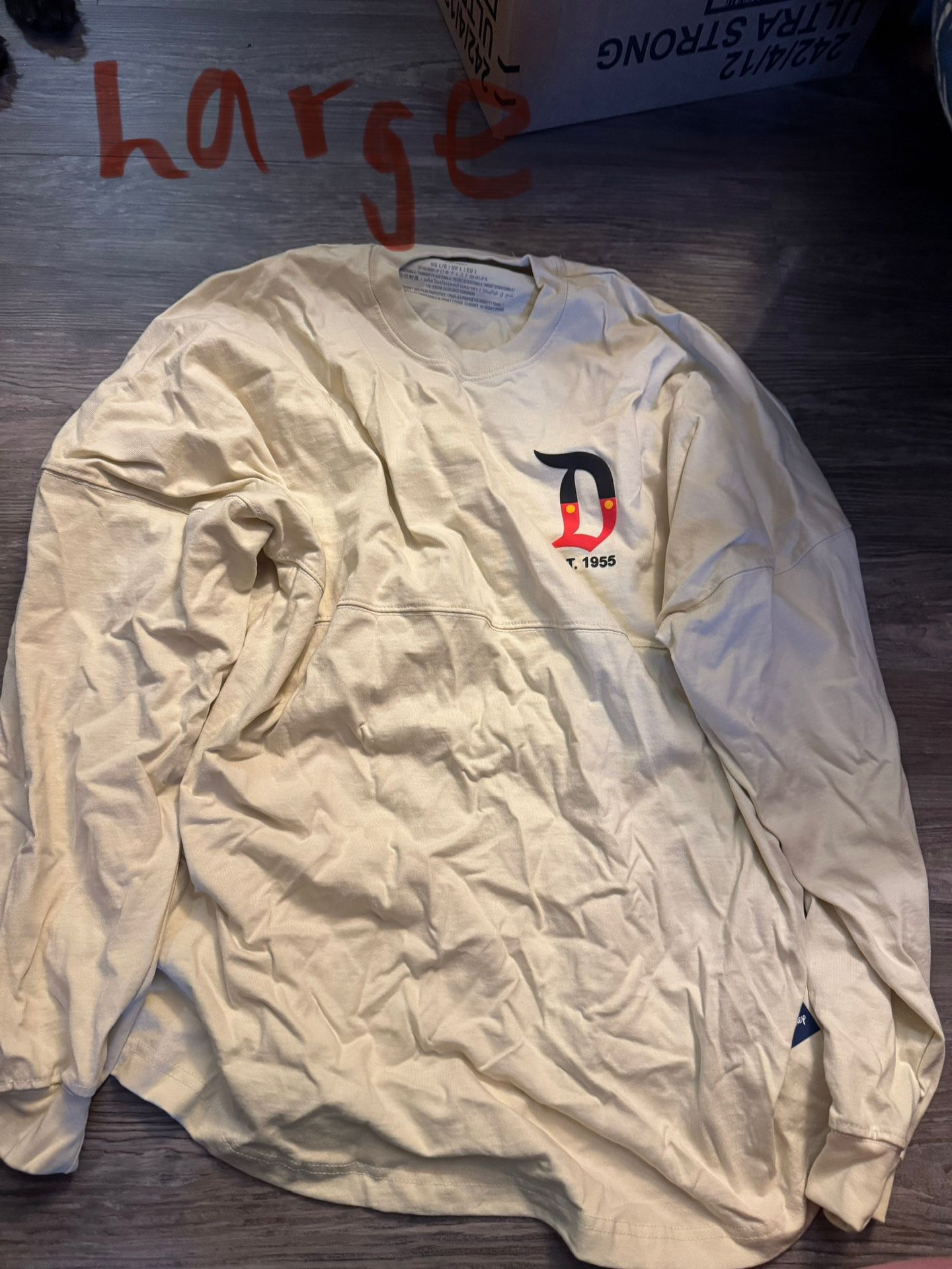 Disneyland Character Large Spirit Jersey