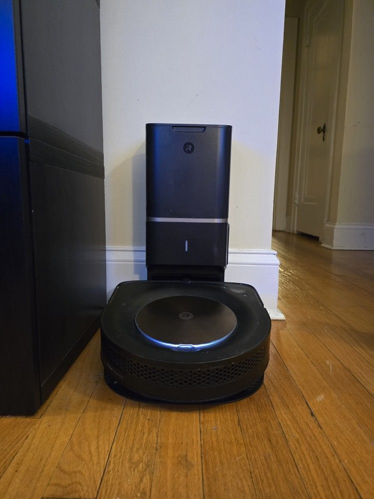 Roomba S9+ and Replacement Parts