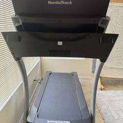 Treadmill With Screen Nordic Track Commercial X32