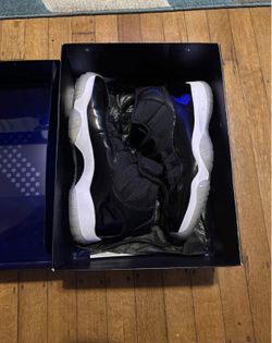 Jordan 11 Space Jam