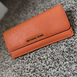 Micheal Kors Wallet