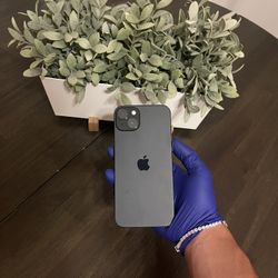 iPhone 15 Plus – 128GB – Unlocked – Great Condition 