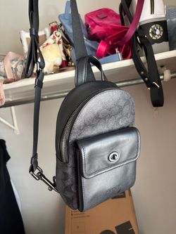 Coach Turnlock Sling Pack