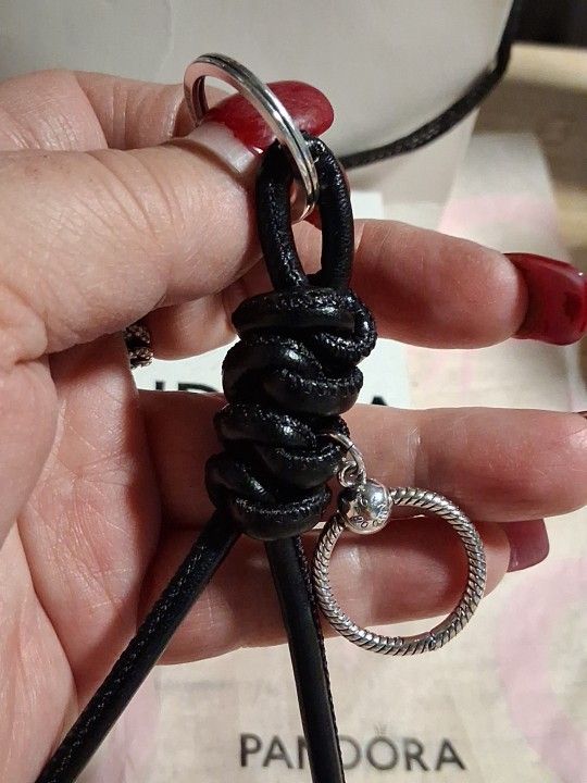 Pandora Authentic Brand New Leather Free Long Signature Keychain Charm Holder