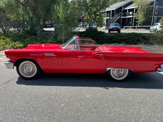 1957 Ford Thunderbird