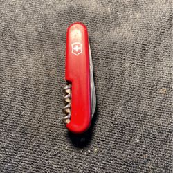 Marlboro Swiss Army Knife