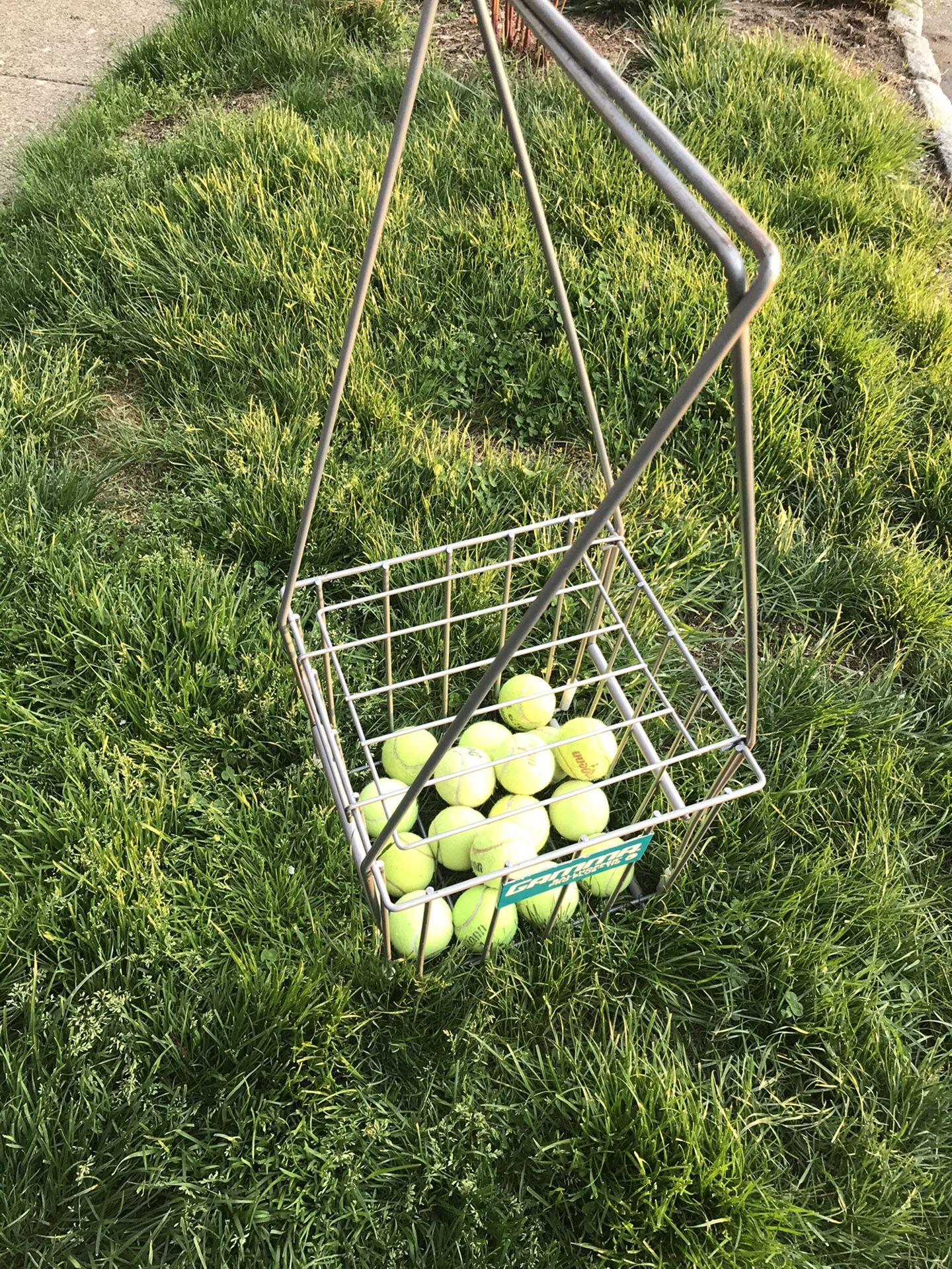 Gamma Ball Hopper Pro Plus 110