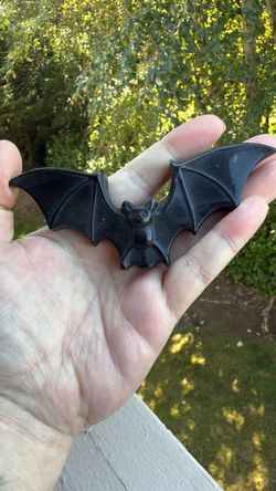 Obsidian bat